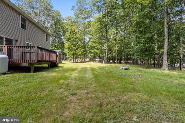 287 SUNRISE DR, Henryville, PA 18332