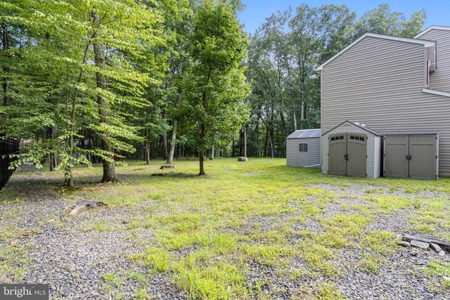 287 SUNRISE DR, Henryville, PA 18332