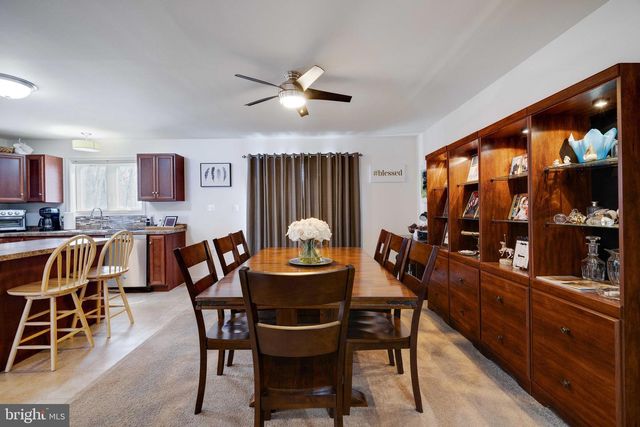 287 SUNRISE DR, Henryville, PA 18332