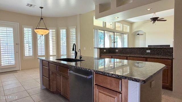 21948 N 79th Place, Scottsdale, AZ 85255