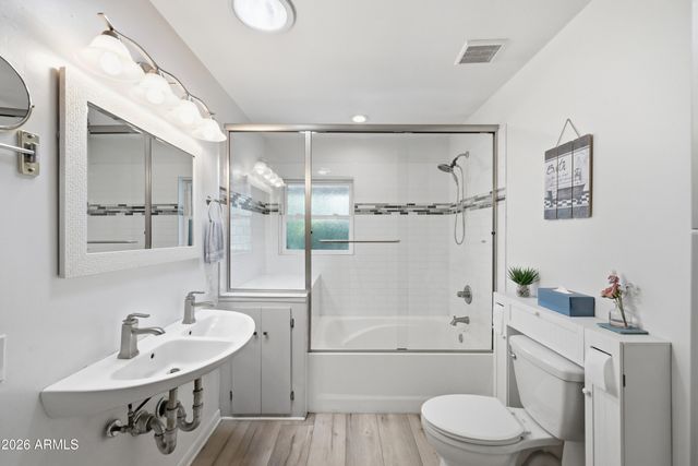 8001 N 5TH Avenue, Phoenix, AZ 85021