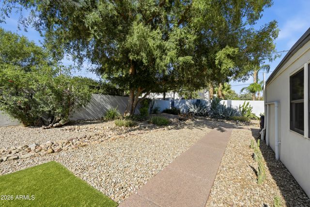 8001 N 5TH Avenue, Phoenix, AZ 85021