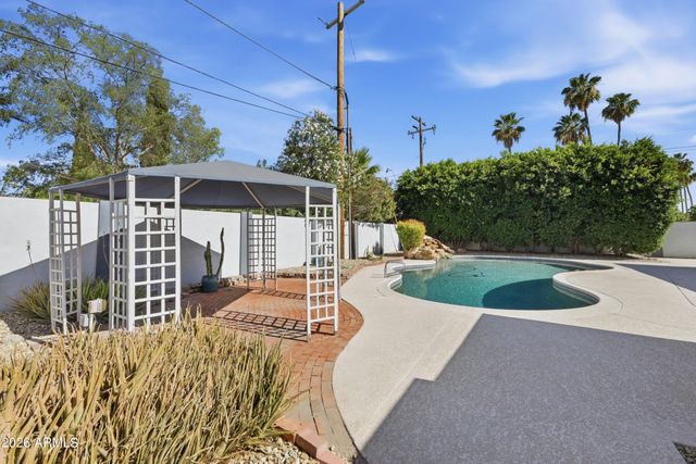 8001 N 5TH Avenue, Phoenix, AZ 85021