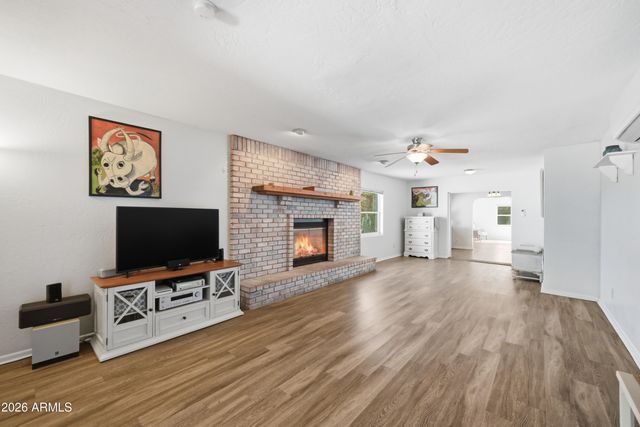 8001 N 5TH Avenue, Phoenix, AZ 85021
