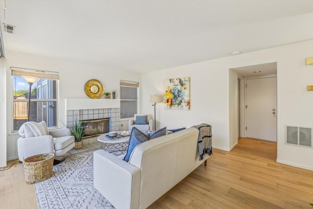 3245 Estrella Del Mar Way, Marina, CA 93933