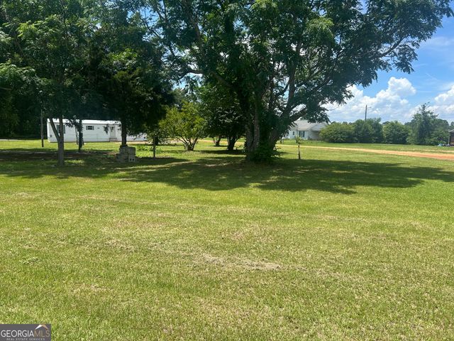 18 Capital Square Drive, Hawkinsville, GA 31036