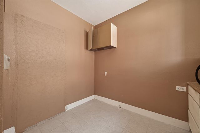 4016 Woodleigh Street, Houston, TX 77023