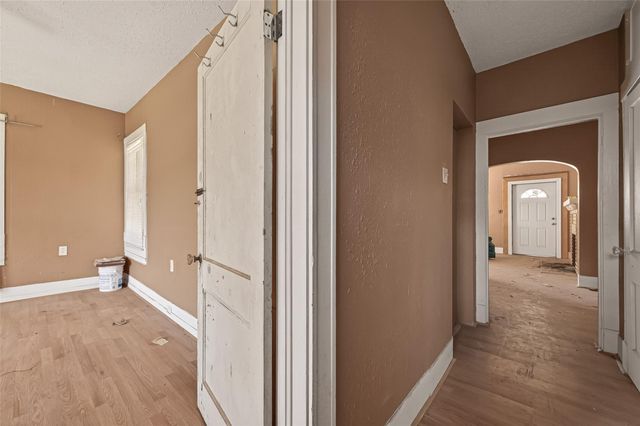 4016 Woodleigh Street, Houston, TX 77023