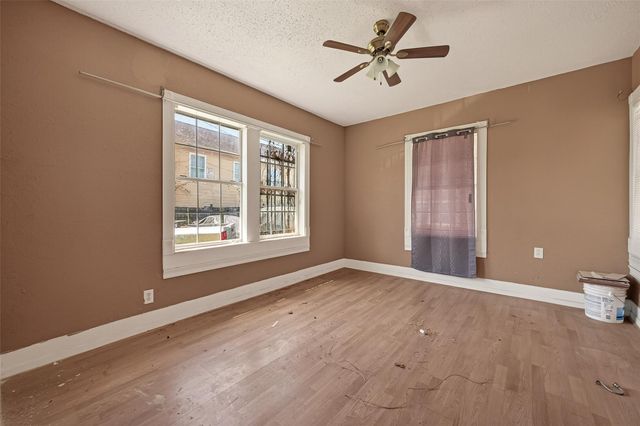 4016 Woodleigh Street, Houston, TX 77023