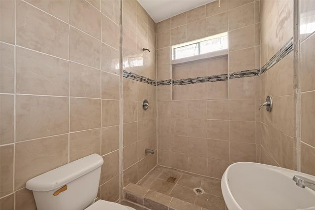 4016 Woodleigh Street, Houston, TX 77023