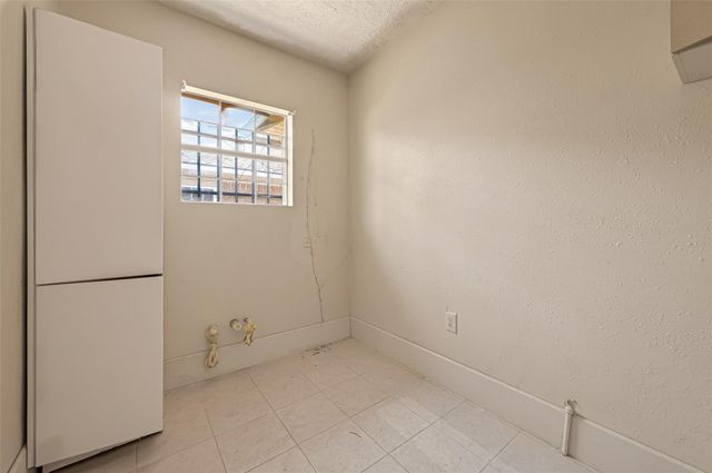 4016 Woodleigh Street, Houston, TX 77023