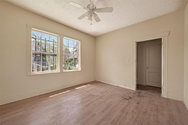 4016 Woodleigh Street, Houston, TX 77023