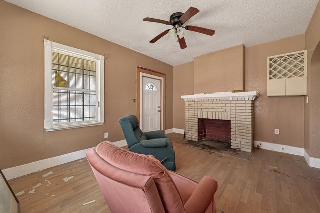 4016 Woodleigh Street, Houston, TX 77023