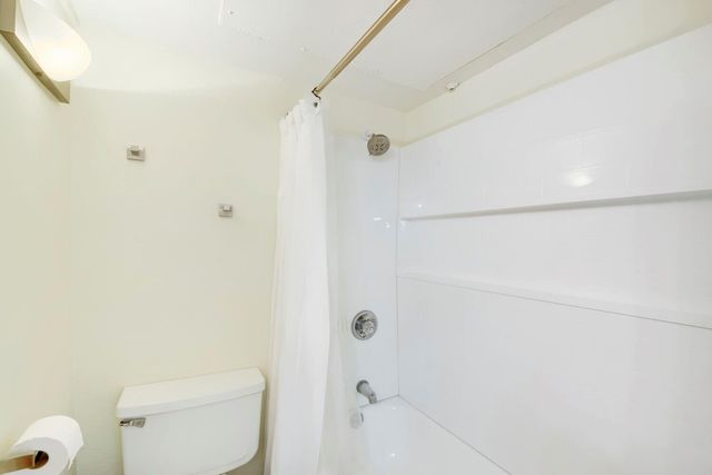 6903 Deatonhill DR 20, Austin, TX 78745