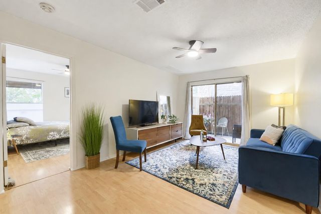 6903 Deatonhill DR 20, Austin, TX 78745