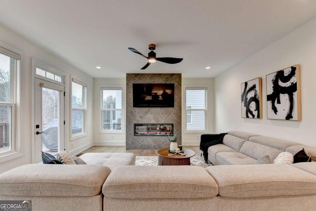 134 Spaulding Lane, Woodstock, GA 30188