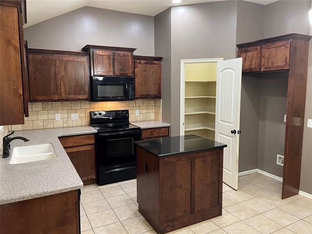 805 Bergen Peak Drive, Norman, OK 73069