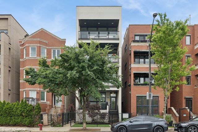 1459 W Grand Avenue 2, Chicago, IL 60642