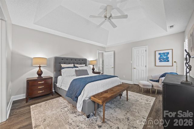 13826 Hatton Cross Drive, Charlotte, NC 28278