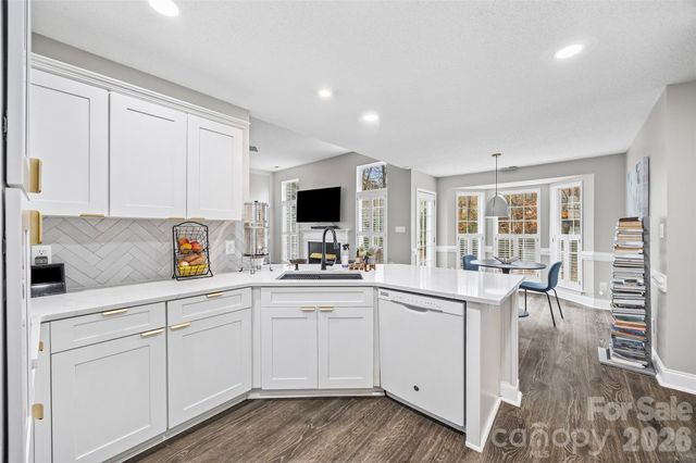 13826 Hatton Cross Drive, Charlotte, NC 28278