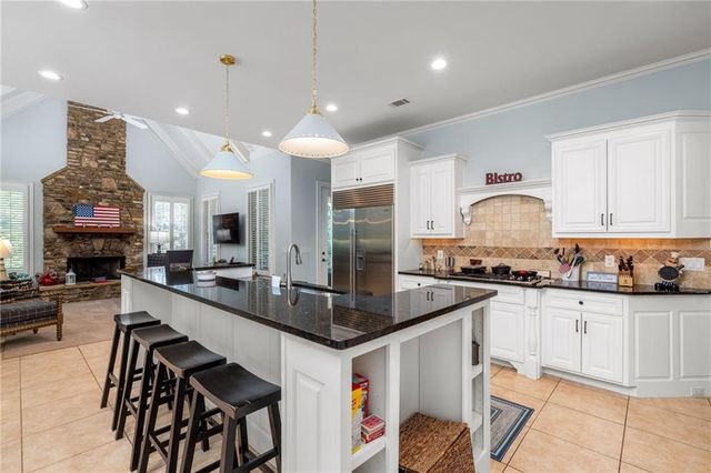 3552 Lake Ridge Drive, Gainesville, GA 30506