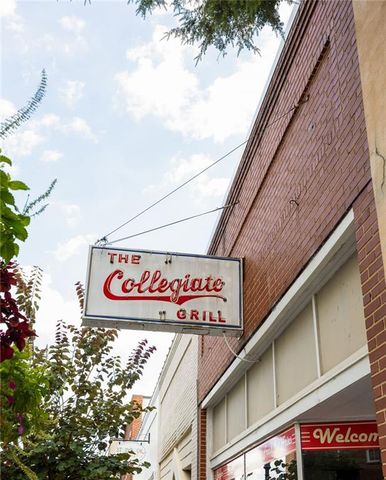 3552 Lake Ridge Drive, Gainesville, GA 30506