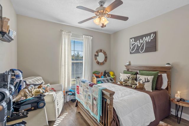 1018 Magdalena St, Sulphur, LA 70663