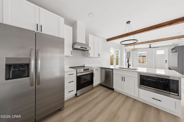 517 E 8th Street, Panama City, FL 32401