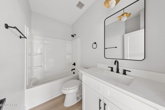 517 E 8th Street, Panama City, FL 32401