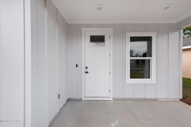 517 E 8th Street, Panama City, FL 32401