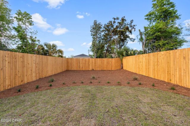 517 E 8th Street, Panama City, FL 32401