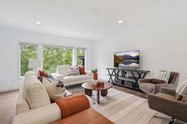 2229 Wall Street, Eagan, MN 55122