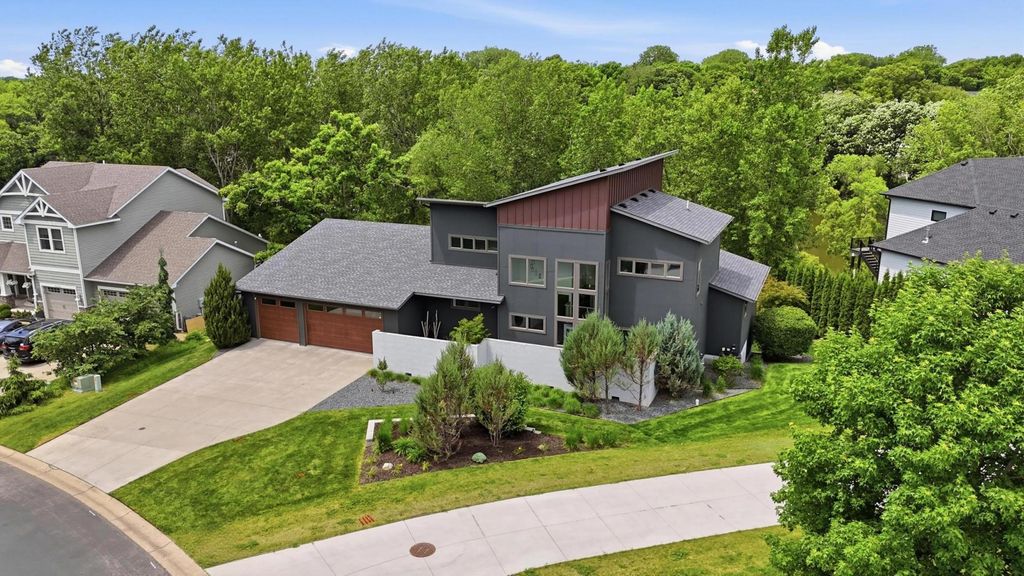 2229 Wall Street, Eagan, MN 55122