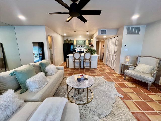 1601 Judy Lynn DR 107, Spicewood, TX 78669