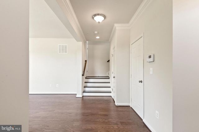 516 HARBORVIEW DR, Oxon Hill, MD 20745