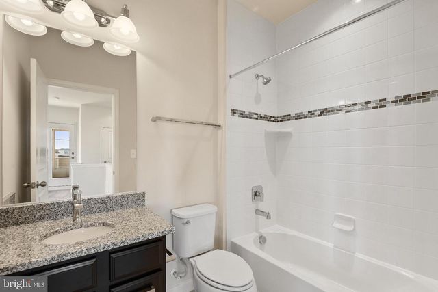 516 HARBORVIEW DR, Oxon Hill, MD 20745