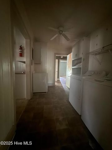 209 E Ridge Street, Rose Hill, NC 28458