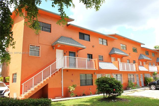 2260 W 55th St 2, Hialeah, FL 33016