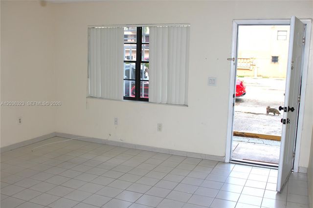 2260 W 55th St 2, Hialeah, FL 33016