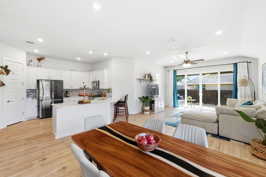 4420 Ingram RD, Georgetown, TX 78628