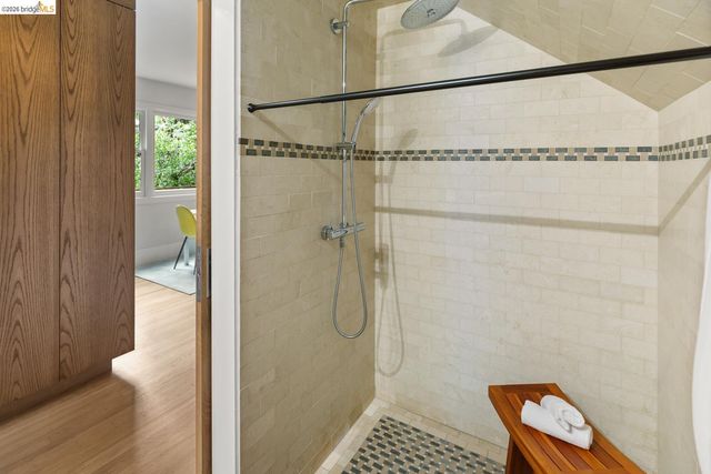 25 Stonewall Rd, Berkeley, CA 94705