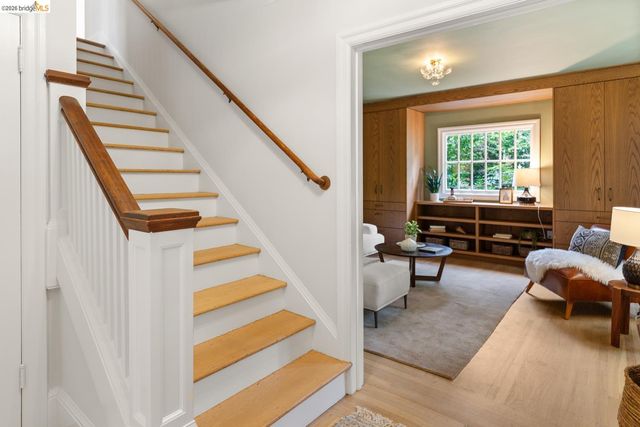 25 Stonewall Rd, Berkeley, CA 94705