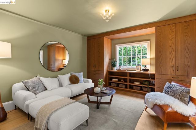 25 Stonewall Rd, Berkeley, CA 94705