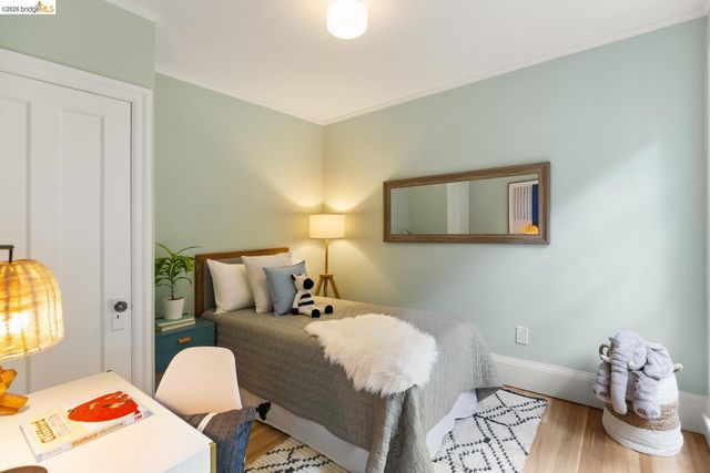 25 Stonewall Rd, Berkeley, CA 94705