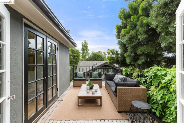 25 Stonewall Rd, Berkeley, CA 94705