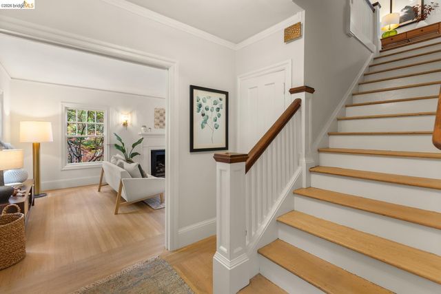 25 Stonewall Rd, Berkeley, CA 94705