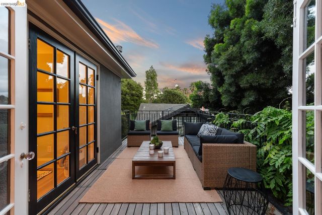 25 Stonewall Rd, Berkeley, CA 94705