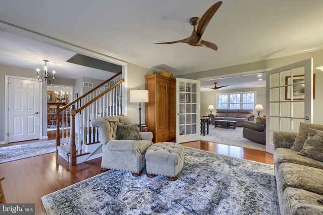 432 BELLAIRE DR, York, PA 17402