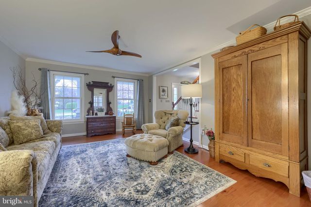 432 BELLAIRE DR, York, PA 17402