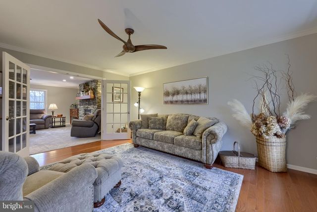 432 BELLAIRE DR, York, PA 17402